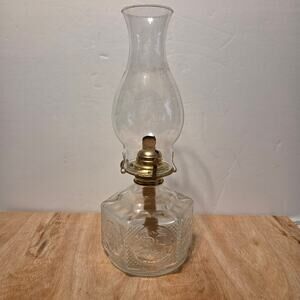 Vintage Lamplight Farms glass Horse & Buggy hurricane oil lamp glass chimney